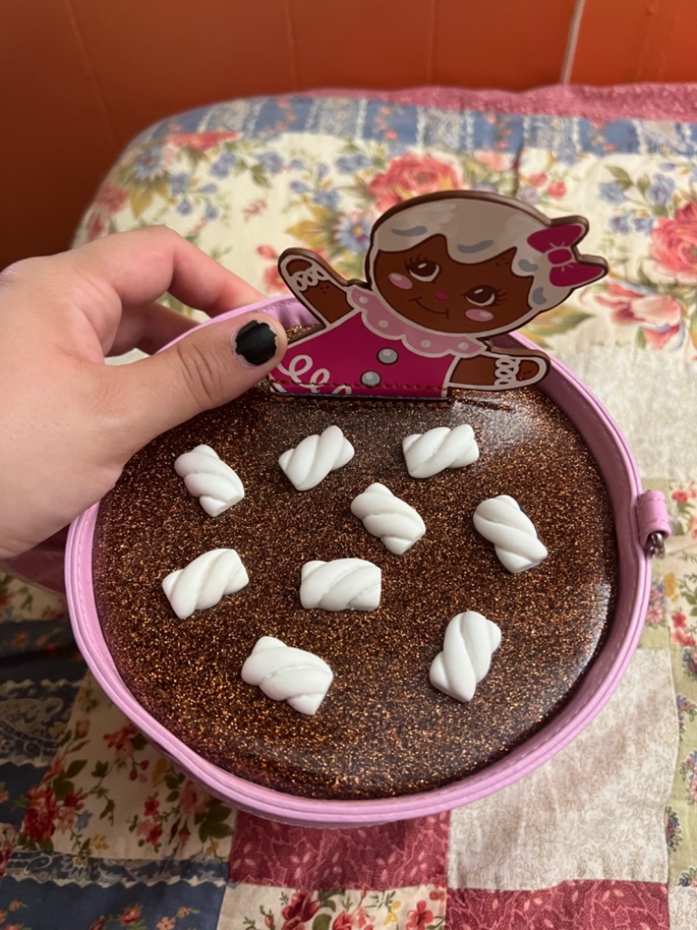 Hot Chocolate crossbody bag - Picture 3 of 8